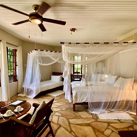 Tambuti Lodge รุนดู ภายนอก รูปภาพ