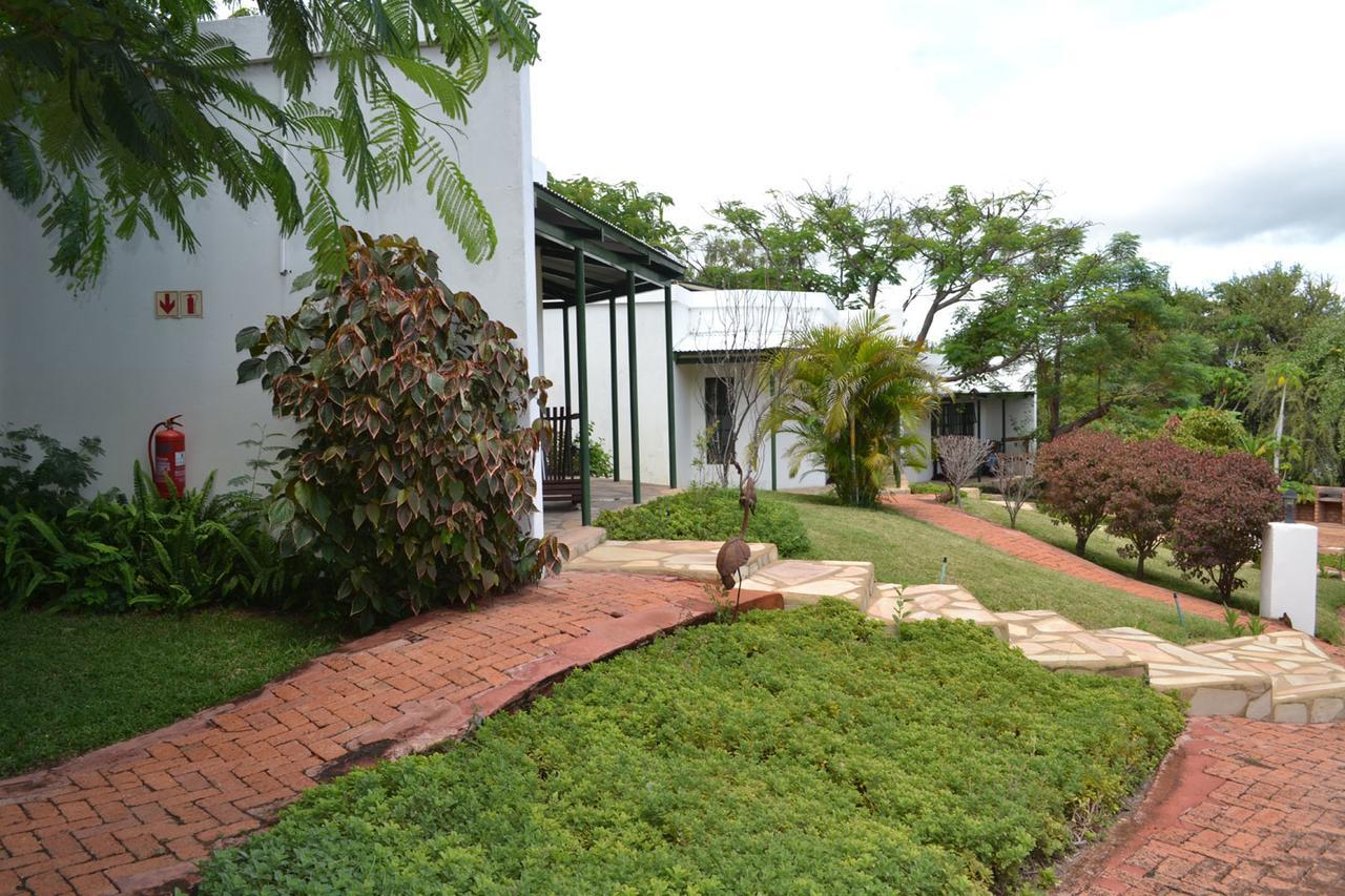 Tambuti Lodge รุนดู ภายนอก รูปภาพ