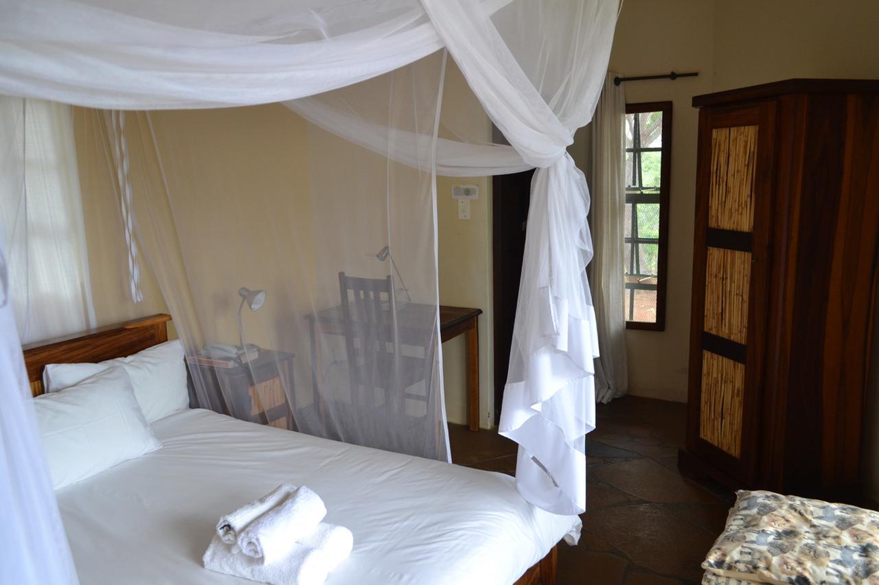 Tambuti Lodge รุนดู ภายนอก รูปภาพ