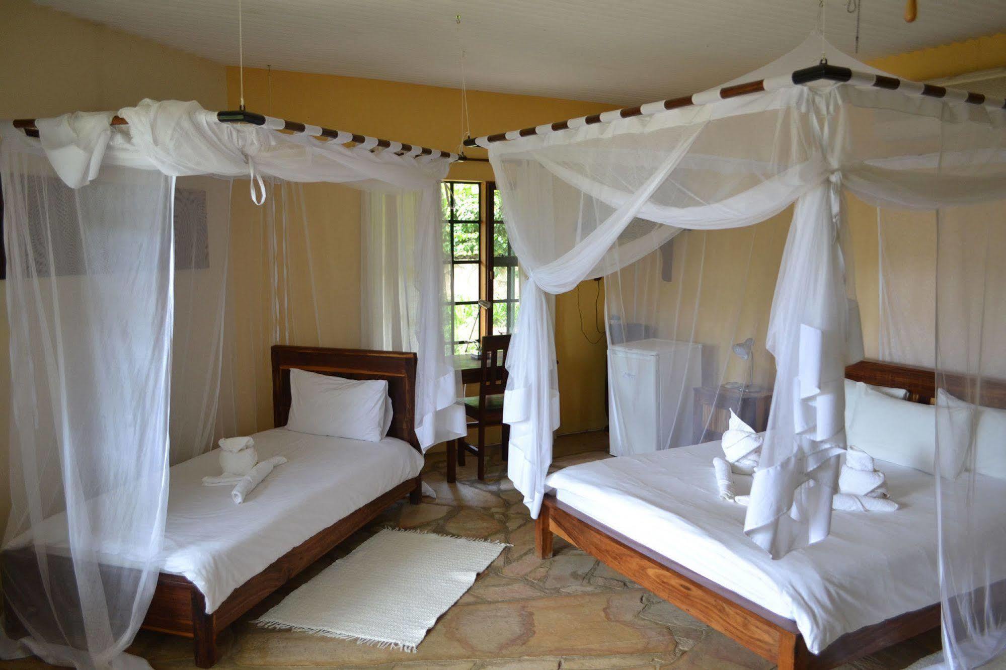 Tambuti Lodge รุนดู ภายนอก รูปภาพ