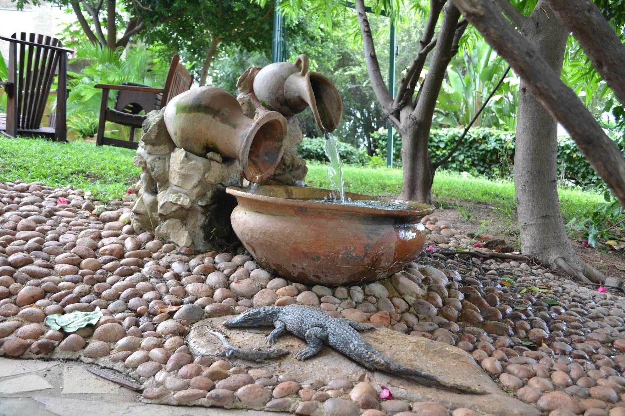 Tambuti Lodge รุนดู ภายนอก รูปภาพ